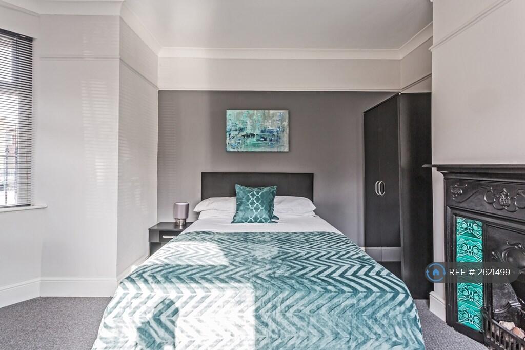 Brand New Double Room Let