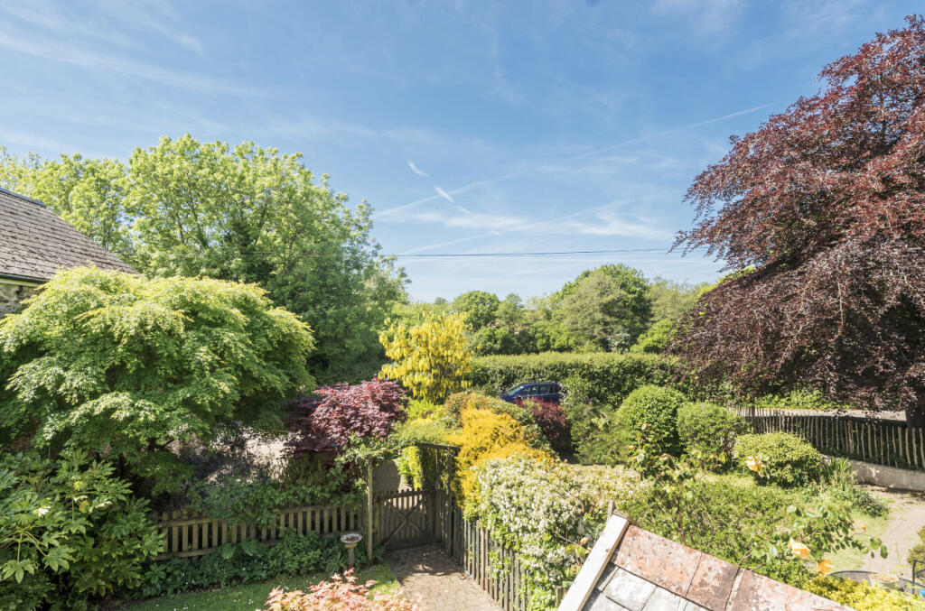 9-1290092-18-6825...