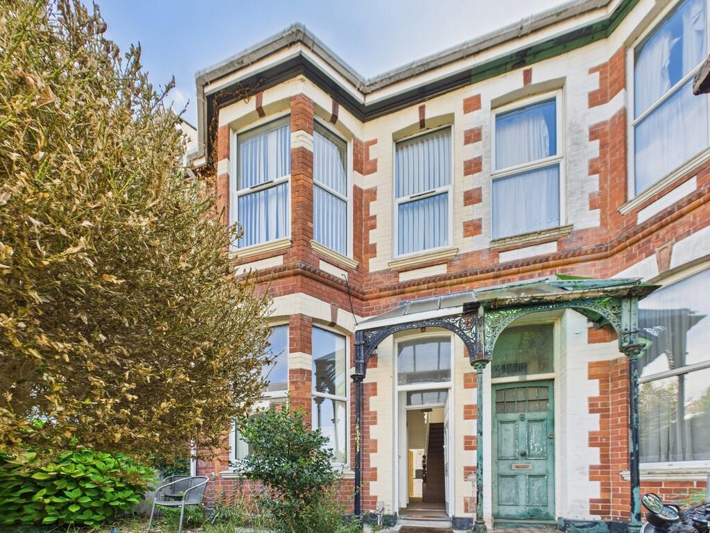 CAM03974G0-PR0204...