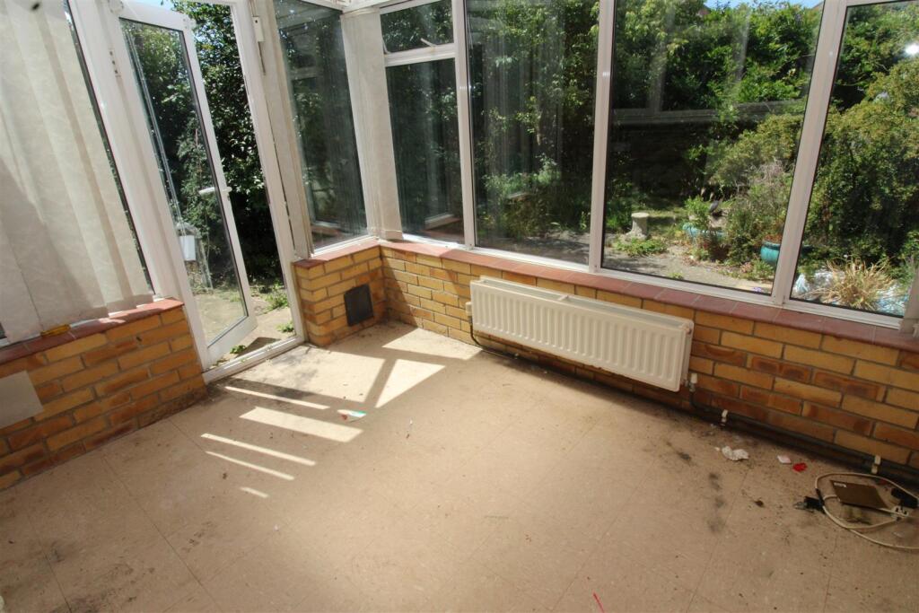 Sun room.JPG