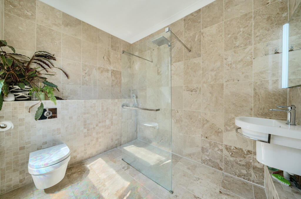 13199837687a3cb762e53