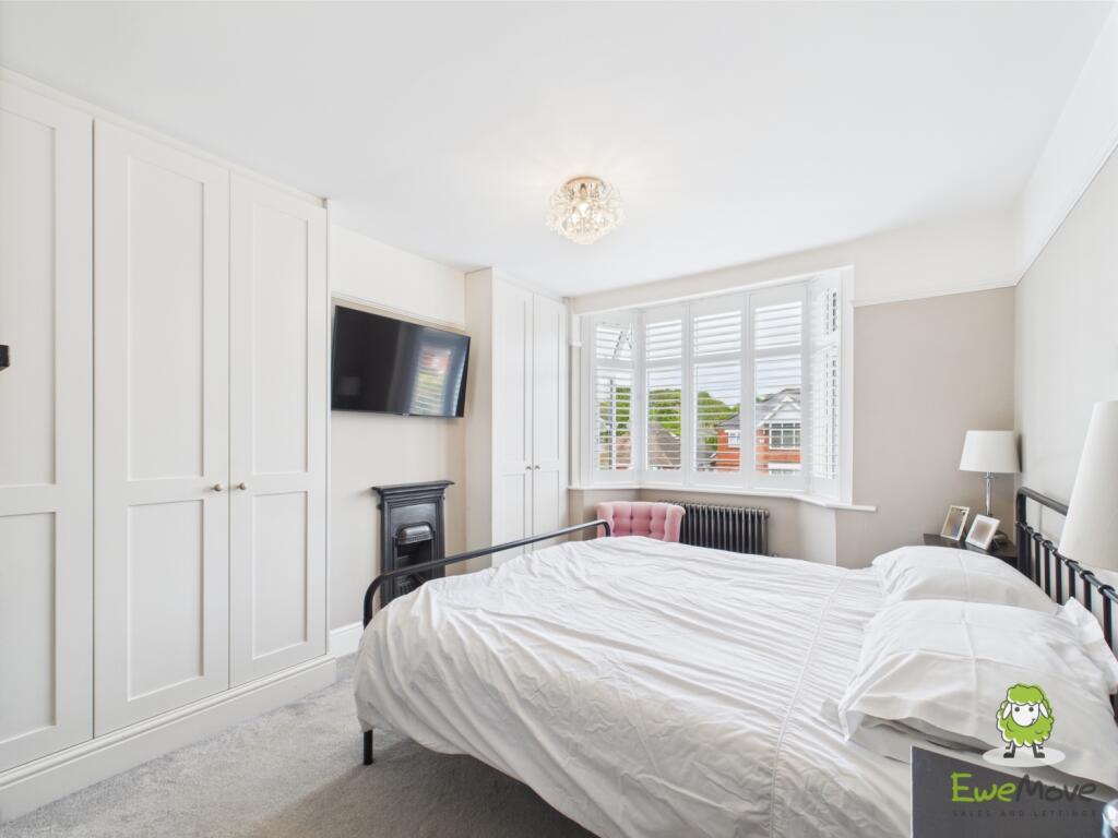 CAM03778G0-PR0235-STILL032