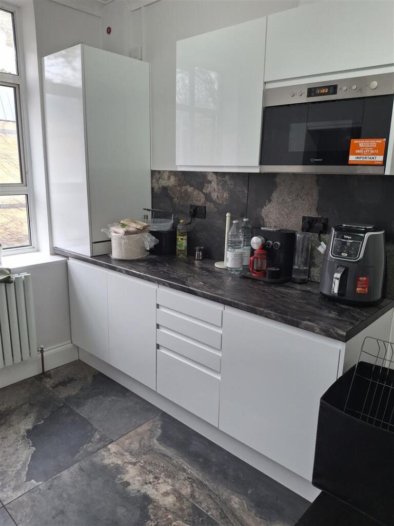 communal kitchen44.jpg