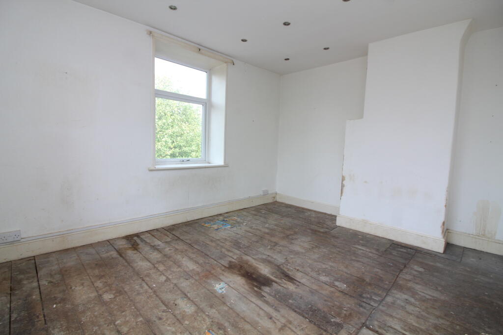 Bedroom 1 T202509291600.jpg