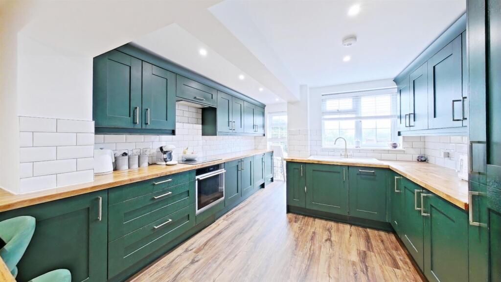 Kitchen/Breakfast Room/Diner