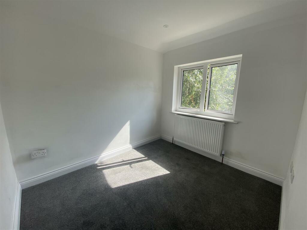 Bedroom 4.jpeg
