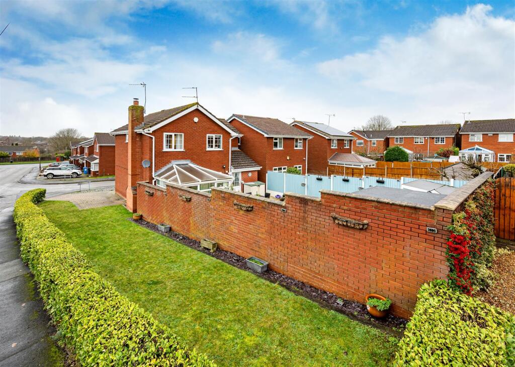 2 Stokesay Avenue-16.jpg