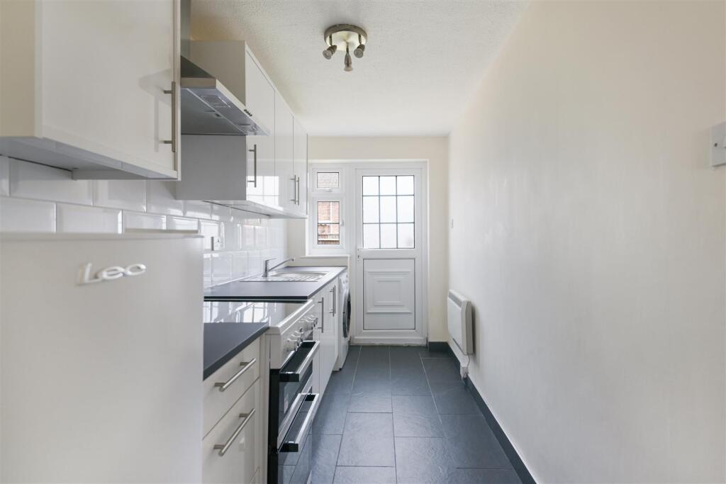 STEVENS CLOSE (9).jpg