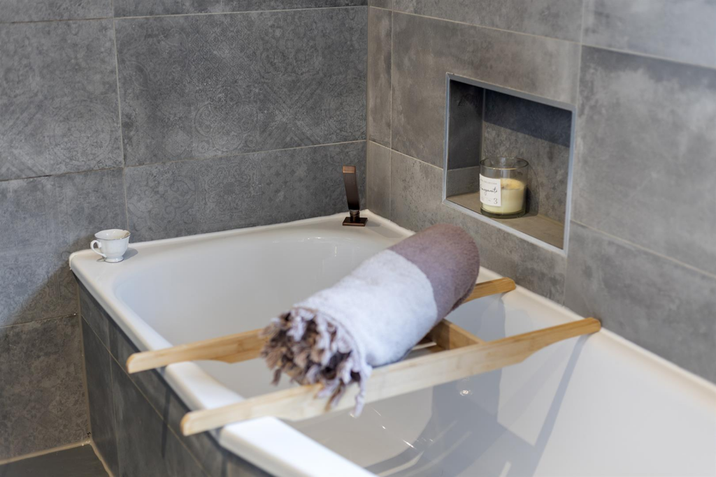 Buttermilk Cottage, Emley 24_297.png