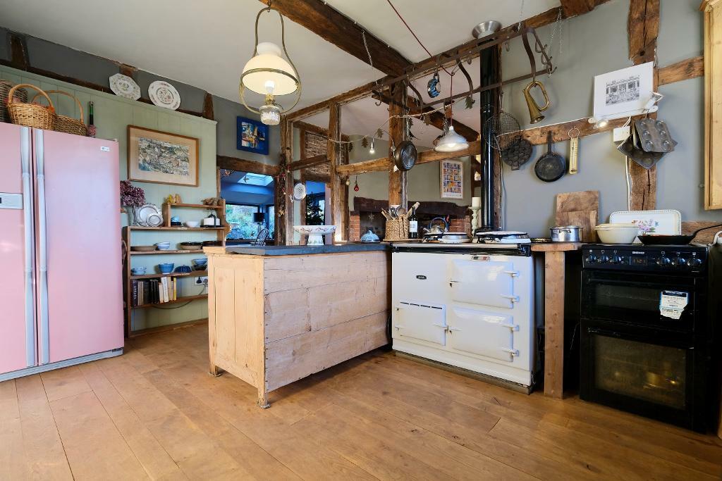Excellent cooks kitchen