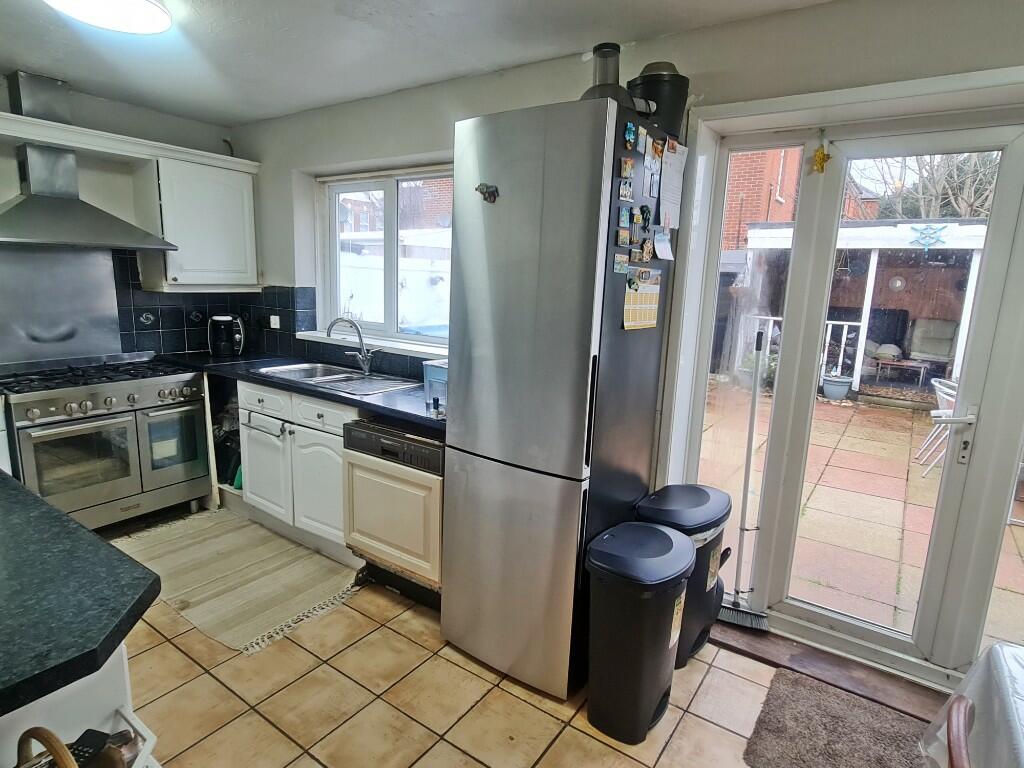 Kitchen Br'fst Room