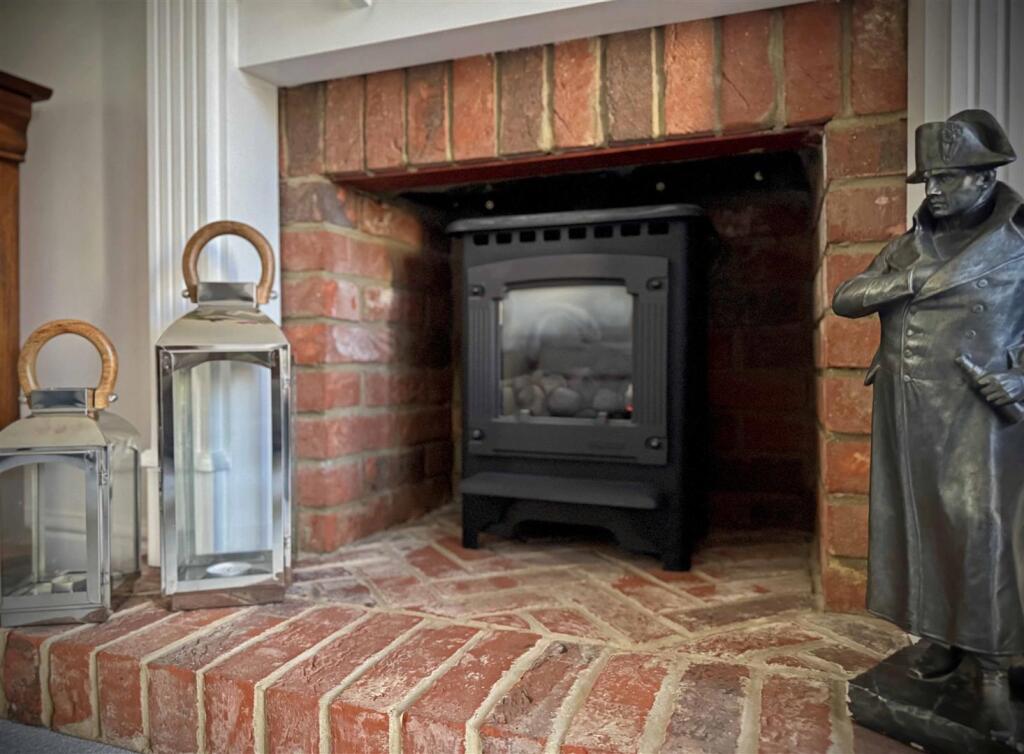 Fireplace.jpg
