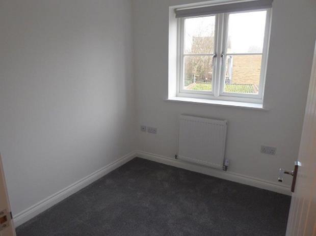 5ParkRdIrthBedroom3