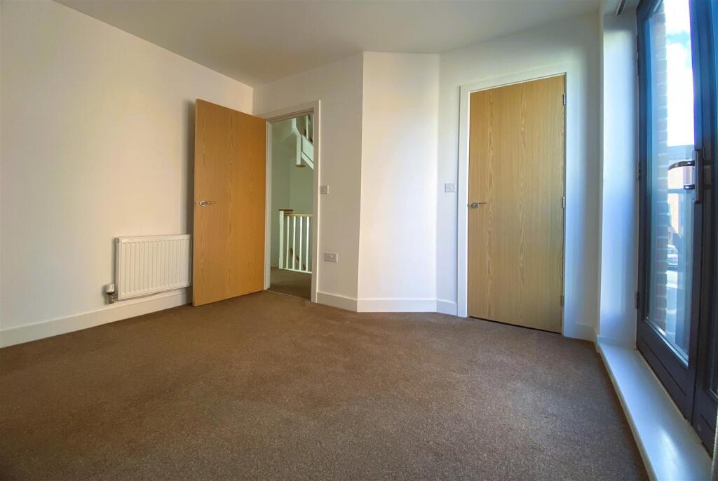 Bedroom 3 II.jpg