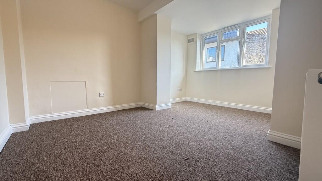 Bedroom .