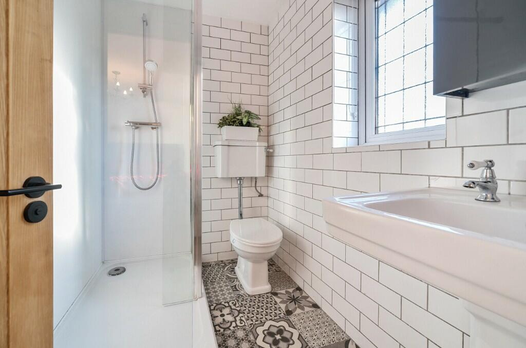 Ensuite to master 