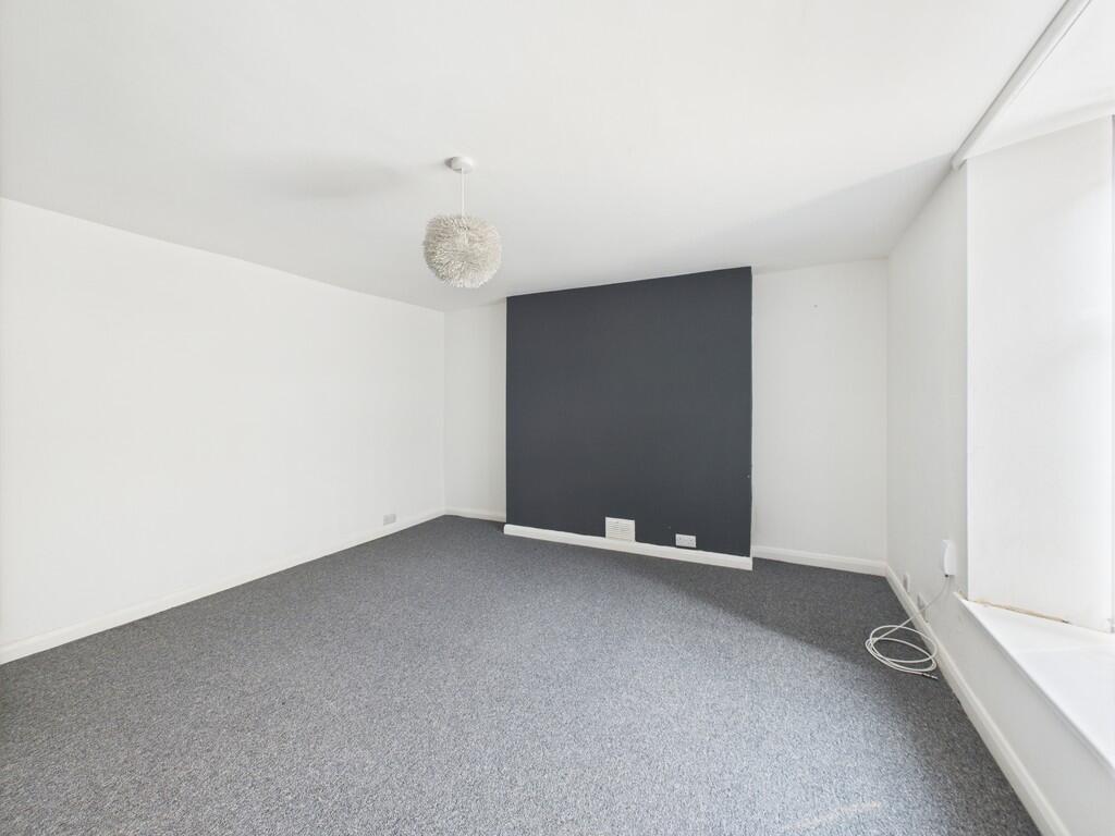 CAM03974G0-PR0194...