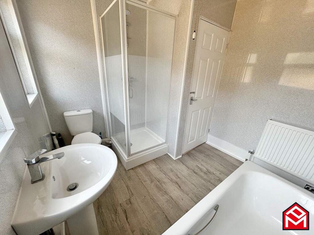 Bath &amp; Shower Room