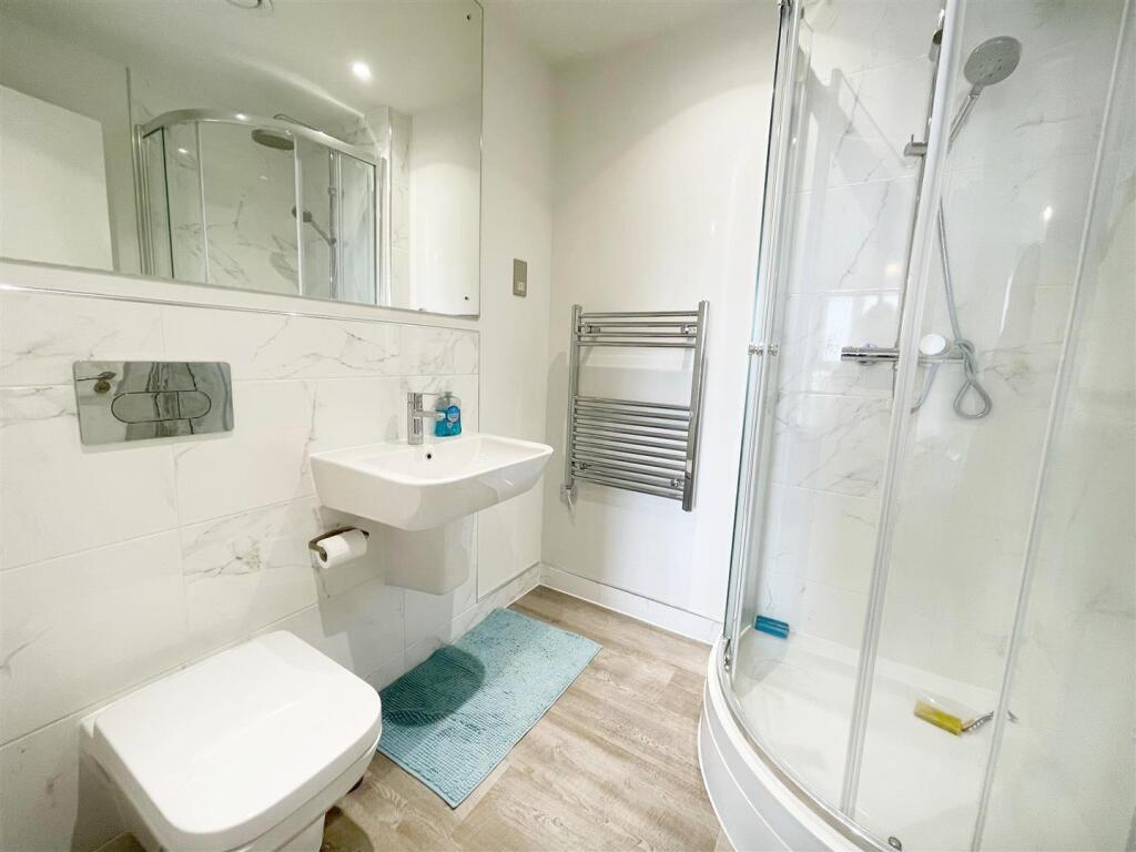 Gar8dgM8f0u5F7zx8UL5Og (1).jpg