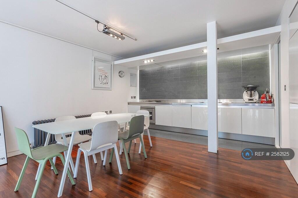 Open-Plan Lounge/Diner/Kitchen