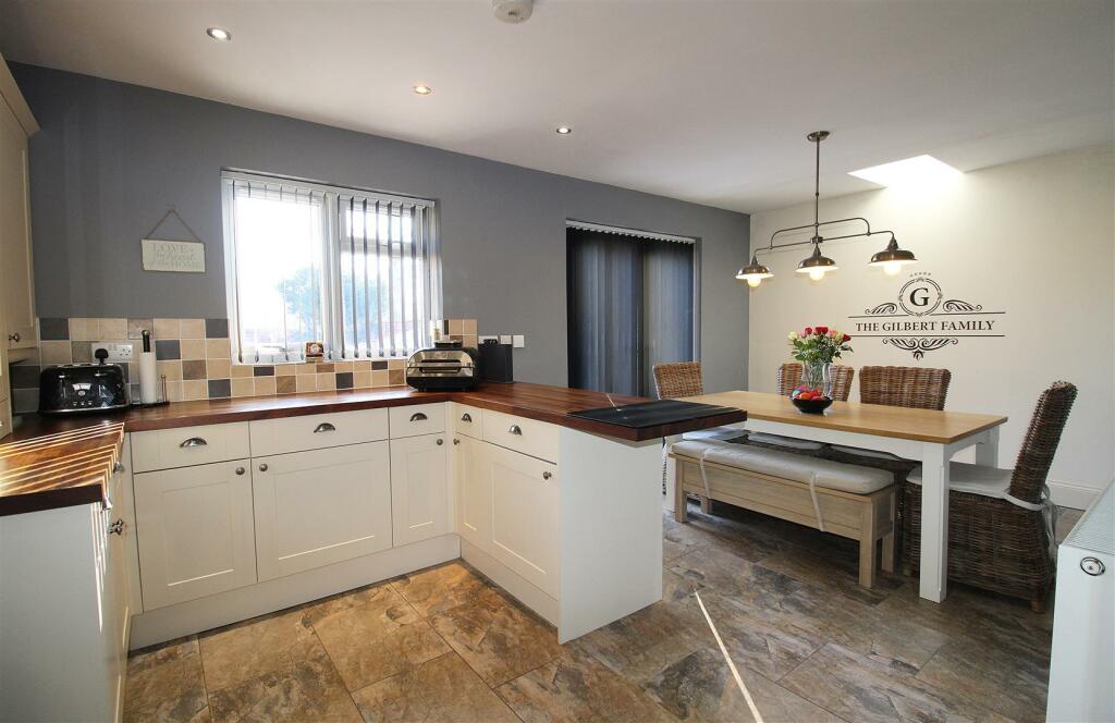Kitchen Diner