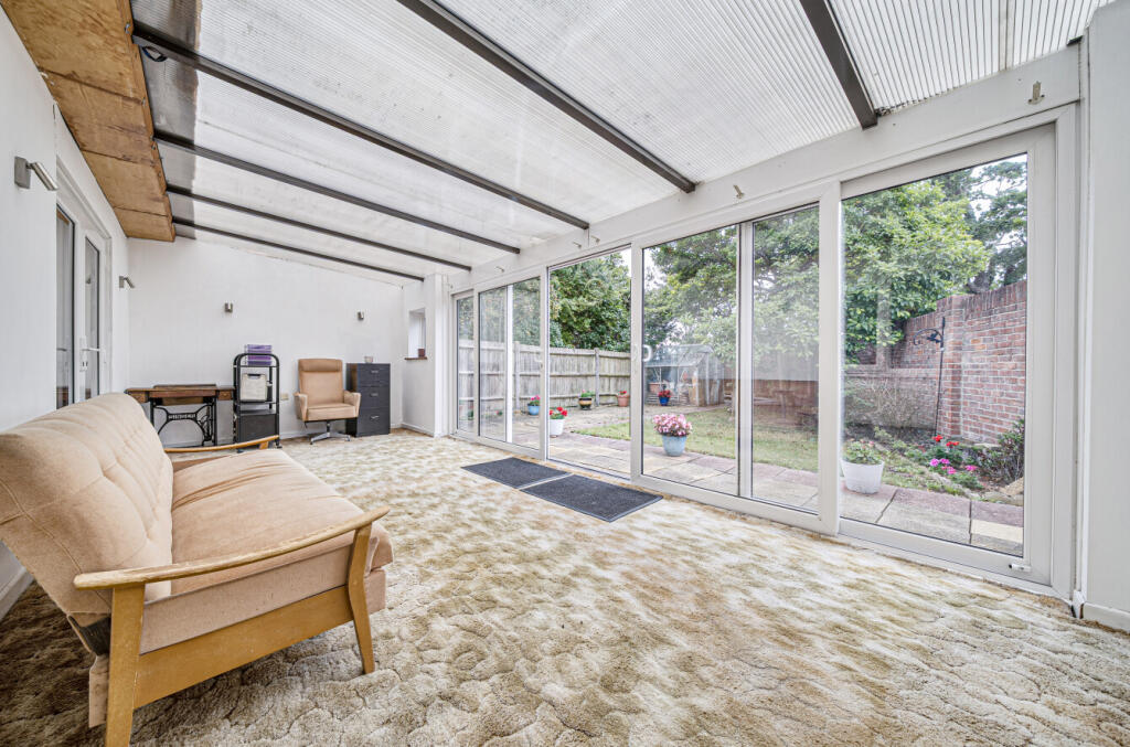 1348571-17-68b6d4...