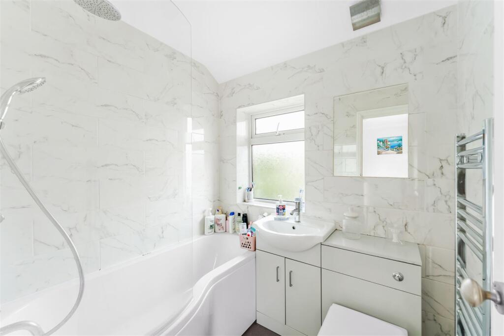 23 Graitney Close, Cleeve 69.jpg