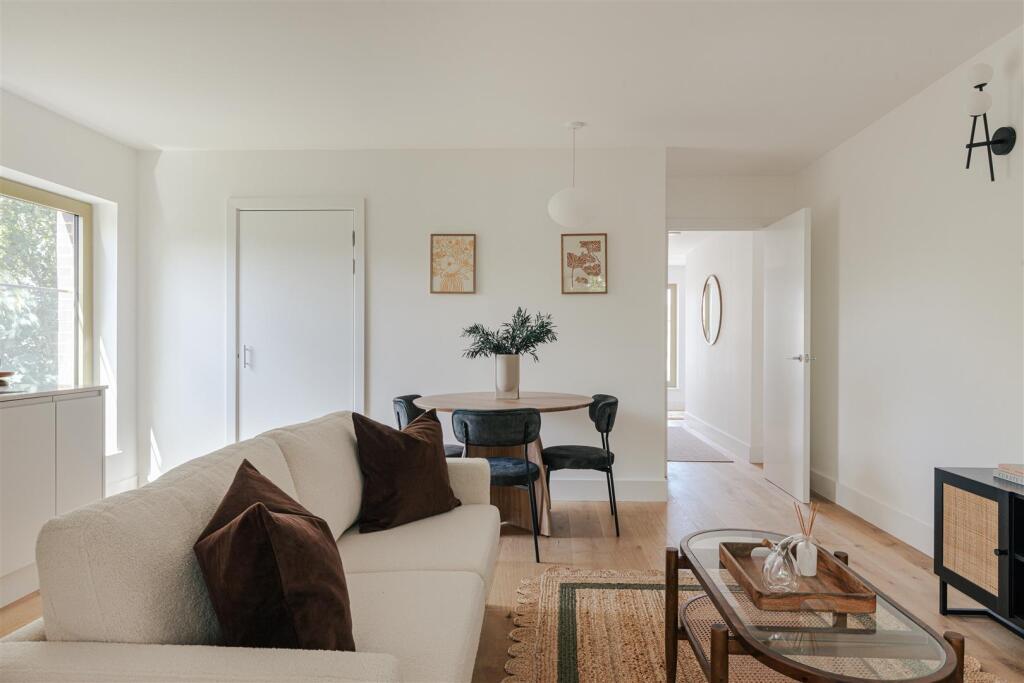 The Sidings Apt 16-8.jpg