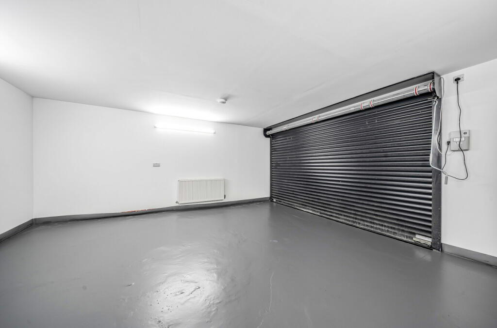 Right Garage