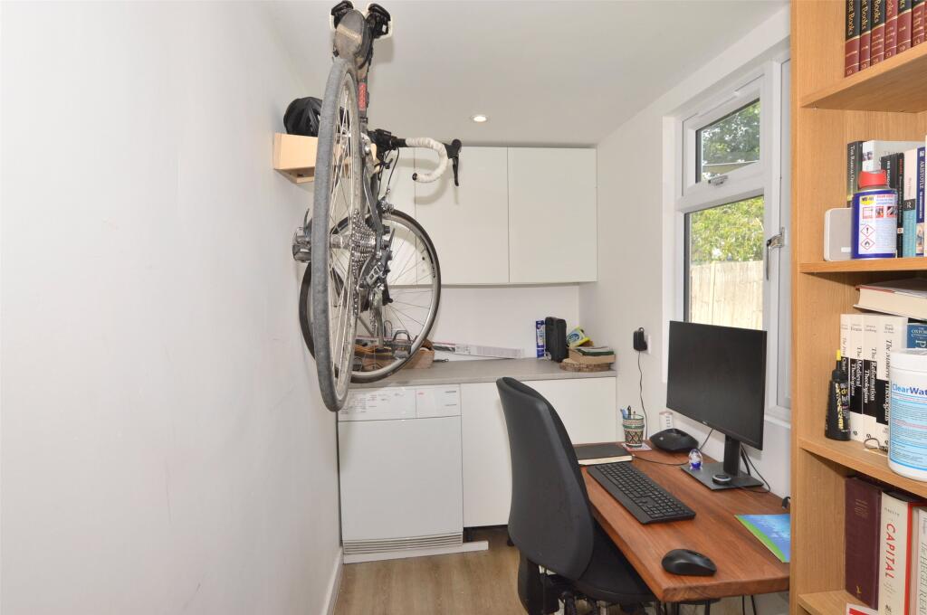 Office / Utility