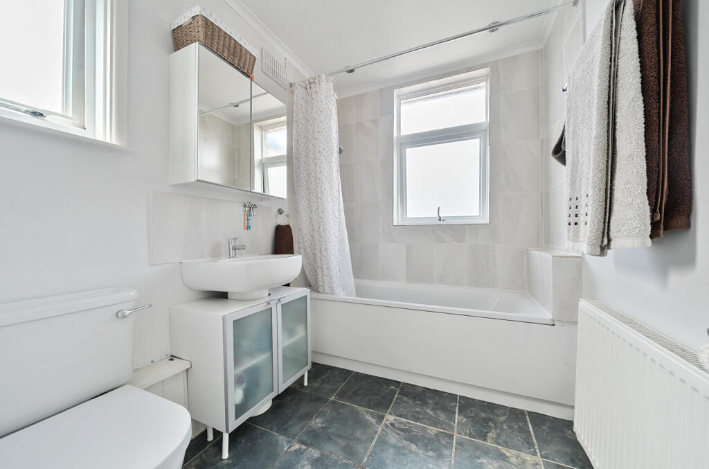 1332044-7-688a1ba...