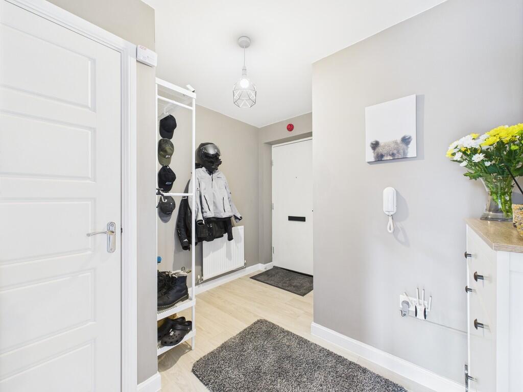 CAM02089G0-PR0518...