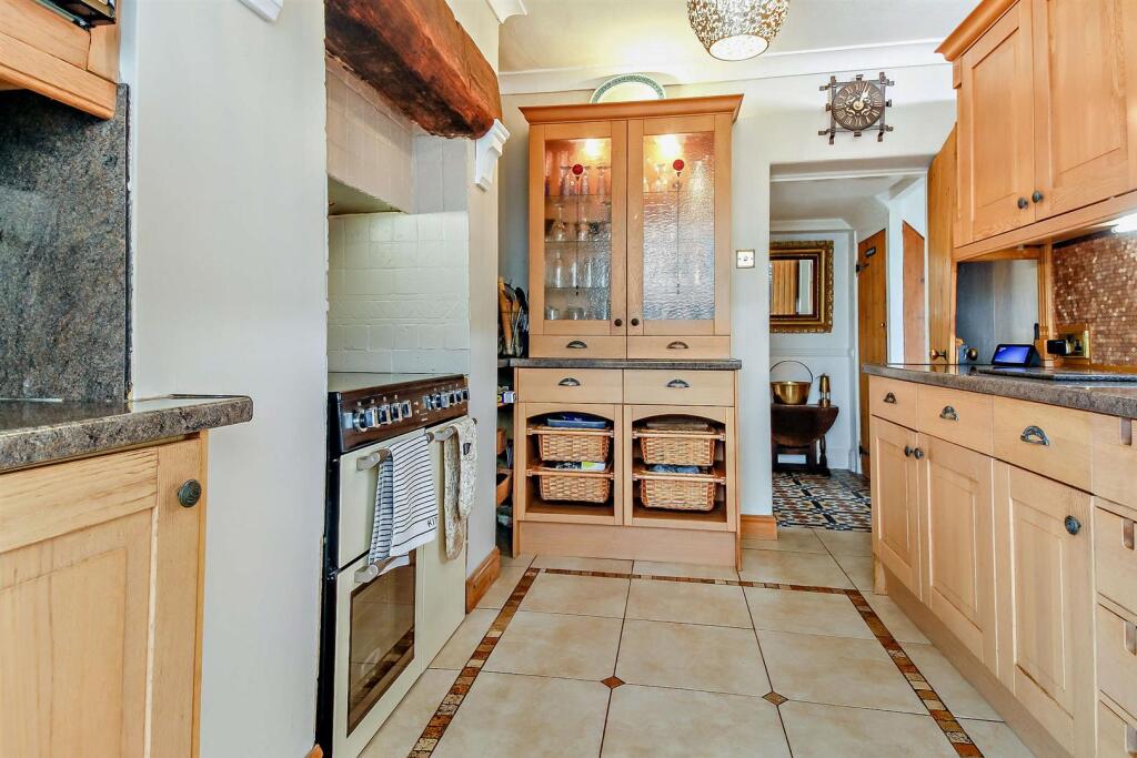 8669234-interior04-800.jpg