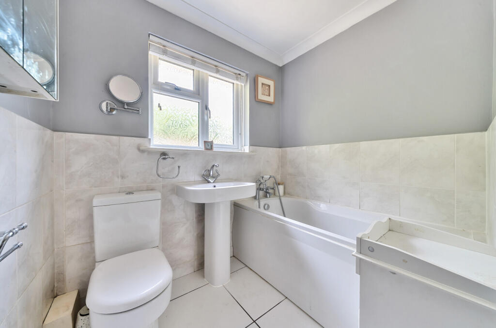 1305290-25-6846d5...