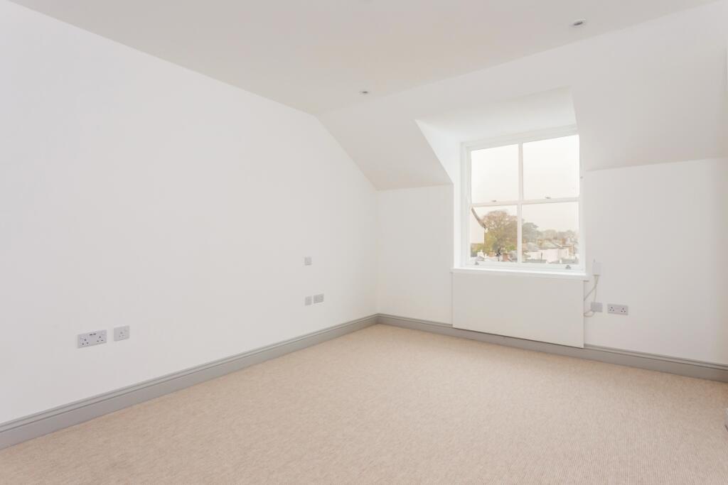 F9 One Lypiatt fp...
