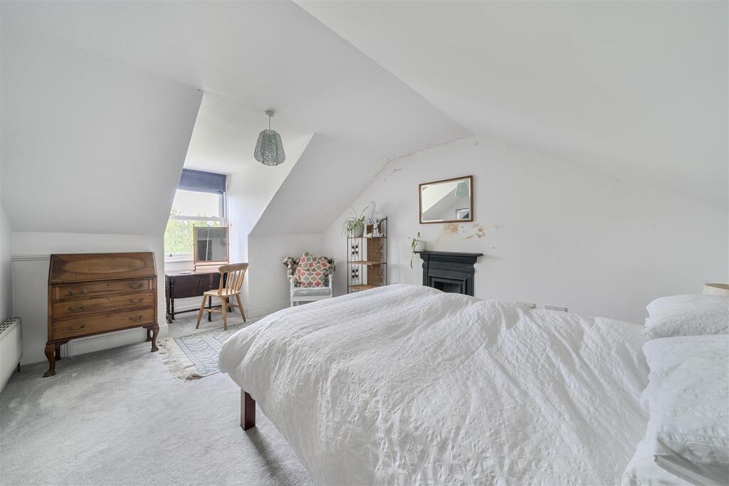 1312081-4-6855aae837bd5-ARW1312081-6-6855aae837bd5