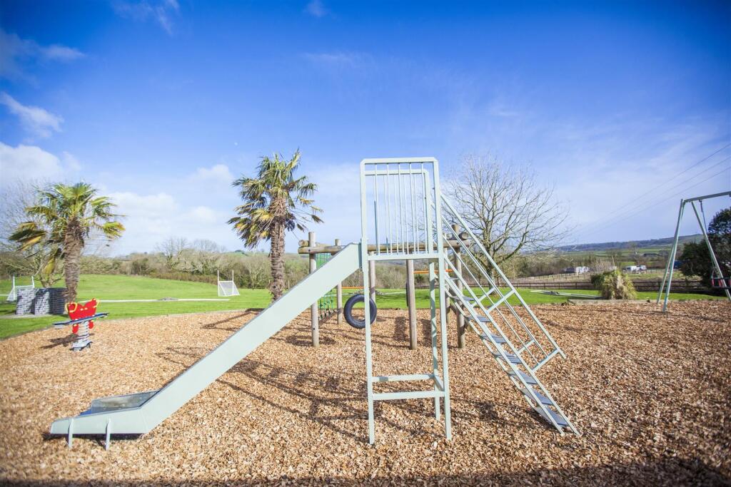 Old Toms Cottage 2022-101.jpg