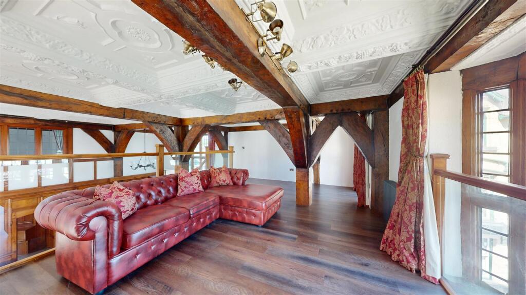 SITTING ROOM
