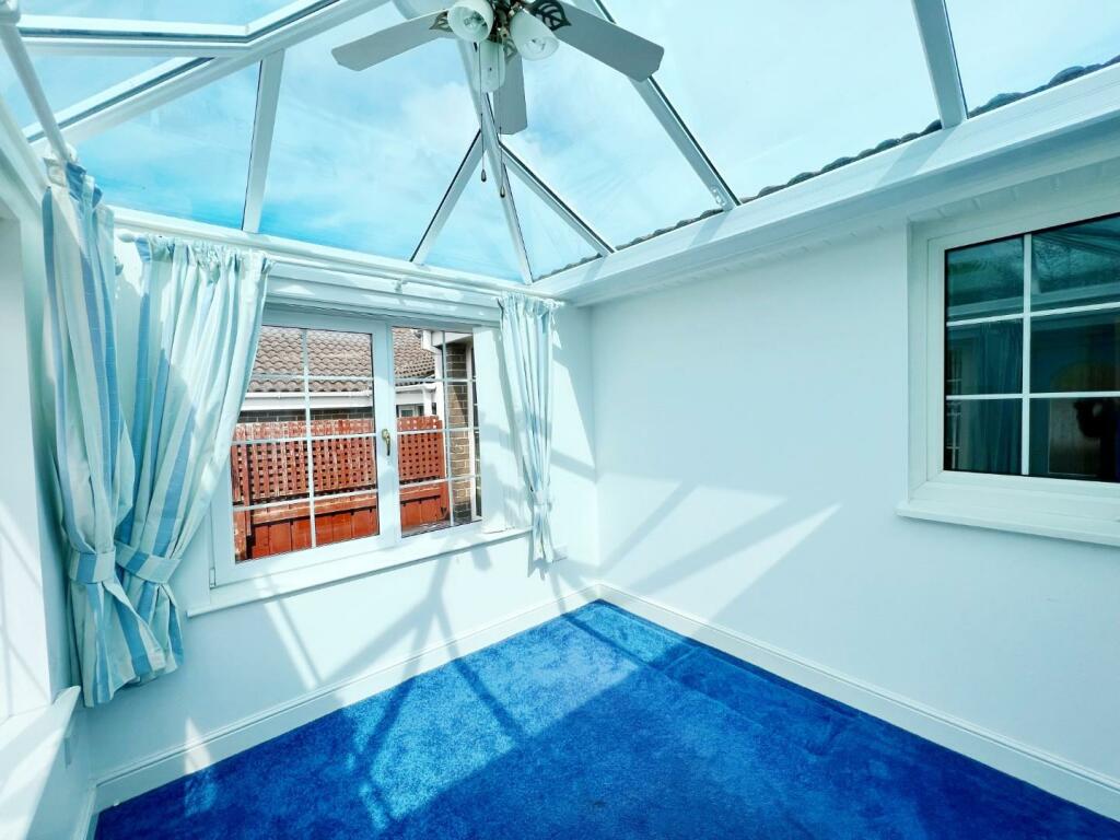 Sun Room pic 3.jpg