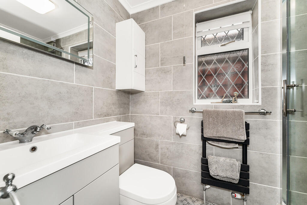 Ground Floor Show...