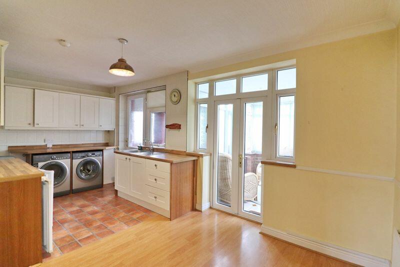 Kitchen/Dining