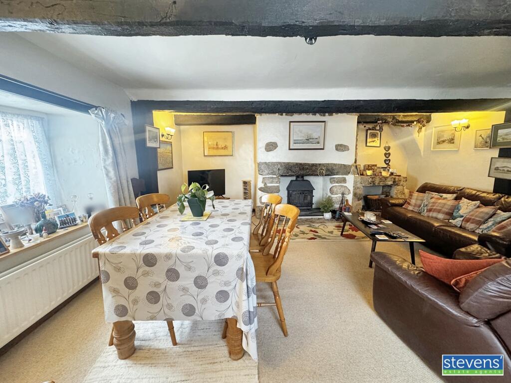 image00007_blurred (8)