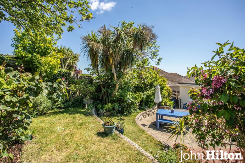 Oaklands Avenue8.jpg