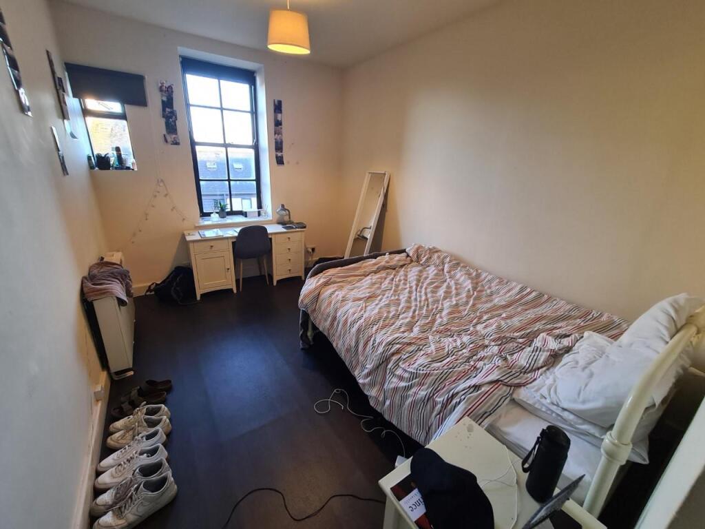 bed3.jpg