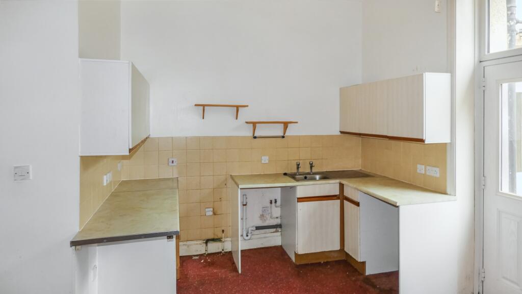 Flat 1, 84 Albany Street, Hull, East Yorkshire, HU3 1PN