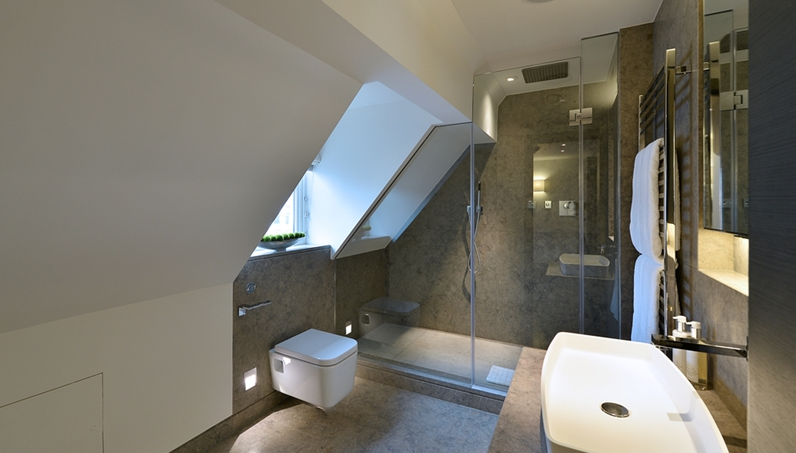 Bedroom 2 Ensuite 