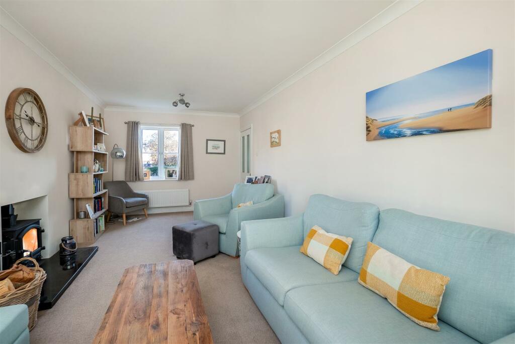 29 Stephenson Way-7.jpg