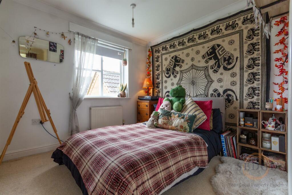 15 st james way -11.jpg
