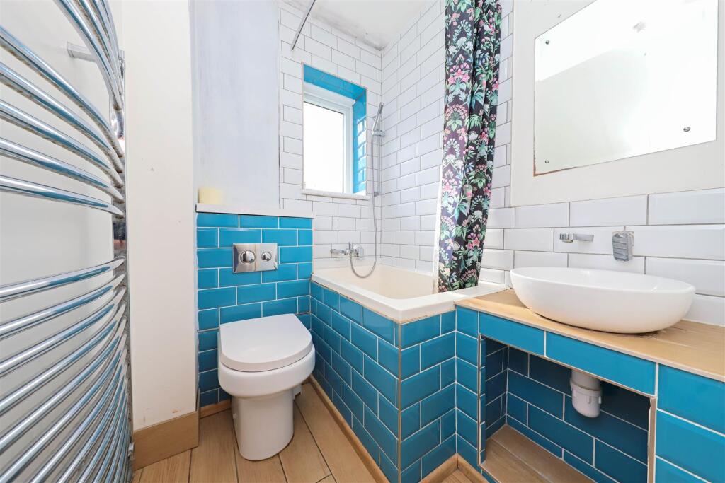 nicholas james newtimber bathroom.jpg