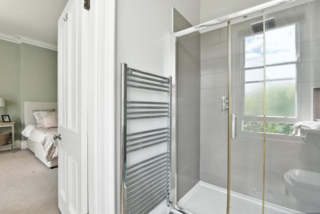 Bedroom one en-suite